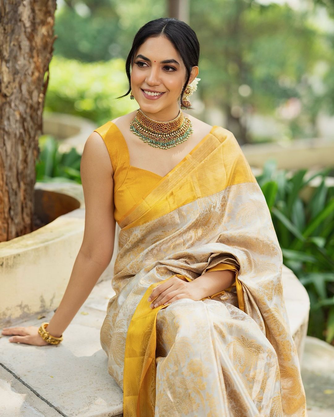 "Luxury Meets Comfort: Soft Lichi Silk Sarees"