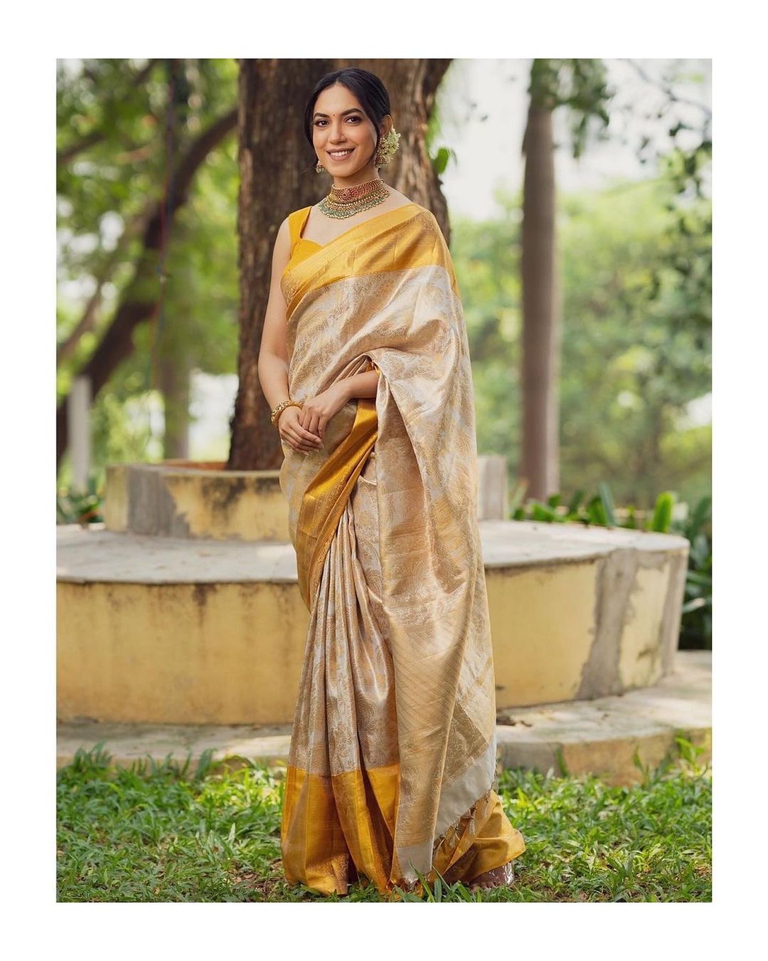 "Luxury Meets Comfort: Soft Lichi Silk Sarees"